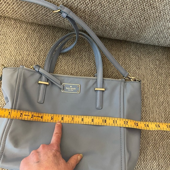 EUC Kate Spade Wilson Road Alyse Shoulders Cloud Bag/crossbody like new in & out - Picture 7 of 17